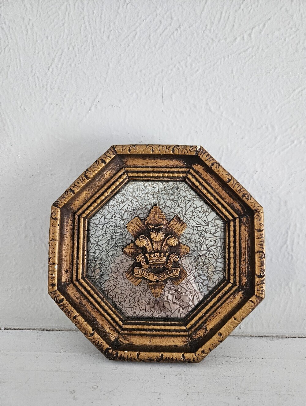 Vintage WWI/WWII The Welch Regiment Heraldic Cap Badge In Ornate Gold Shadowbox